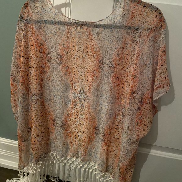 Garage Silky Shawl - Picture 3 of 3